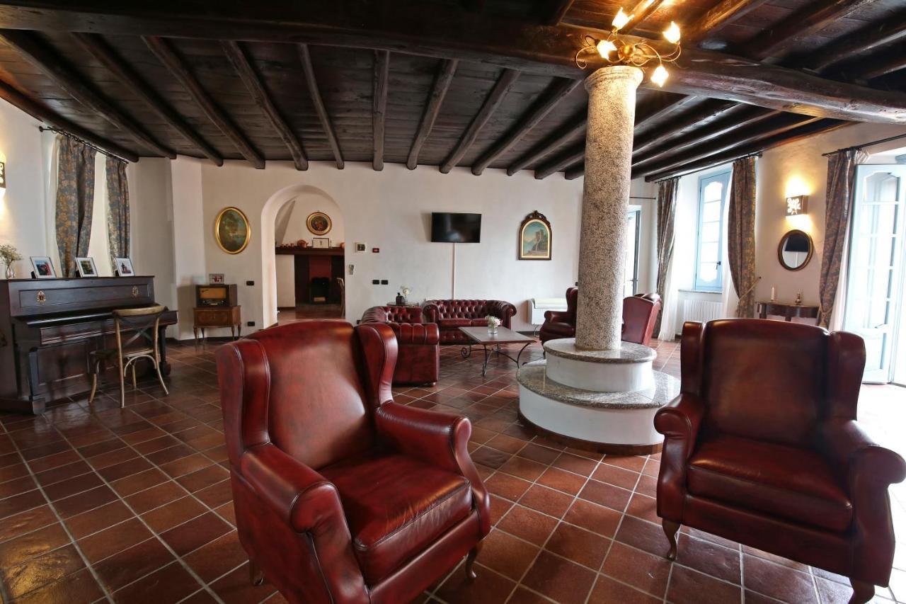 Palazzo Del Vicere Aparthotel Lezzeno Bagian luar foto