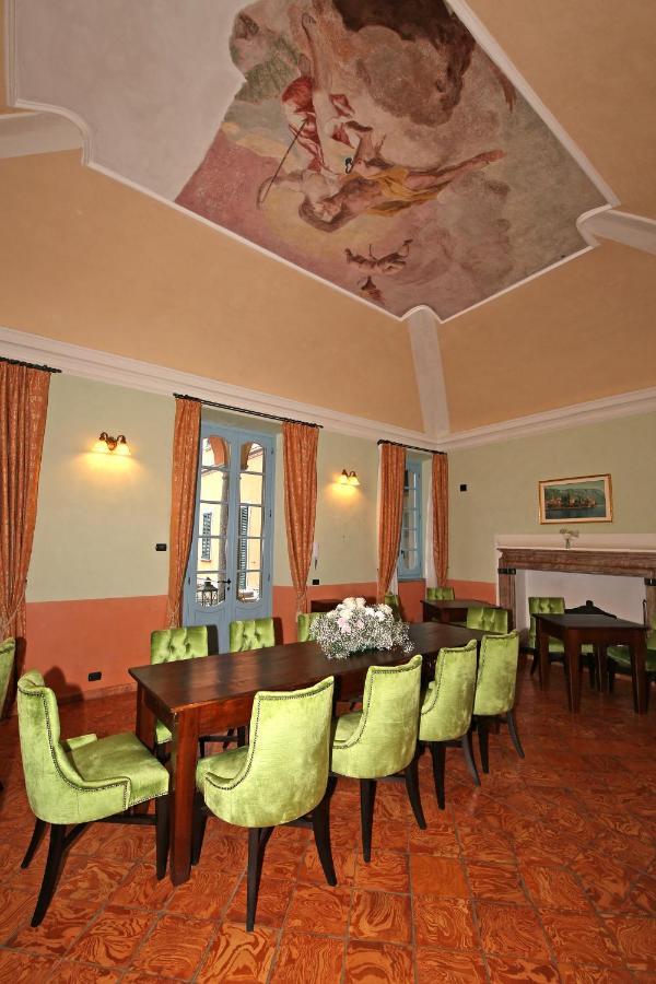 Palazzo Del Vicere Aparthotel Lezzeno Bagian luar foto