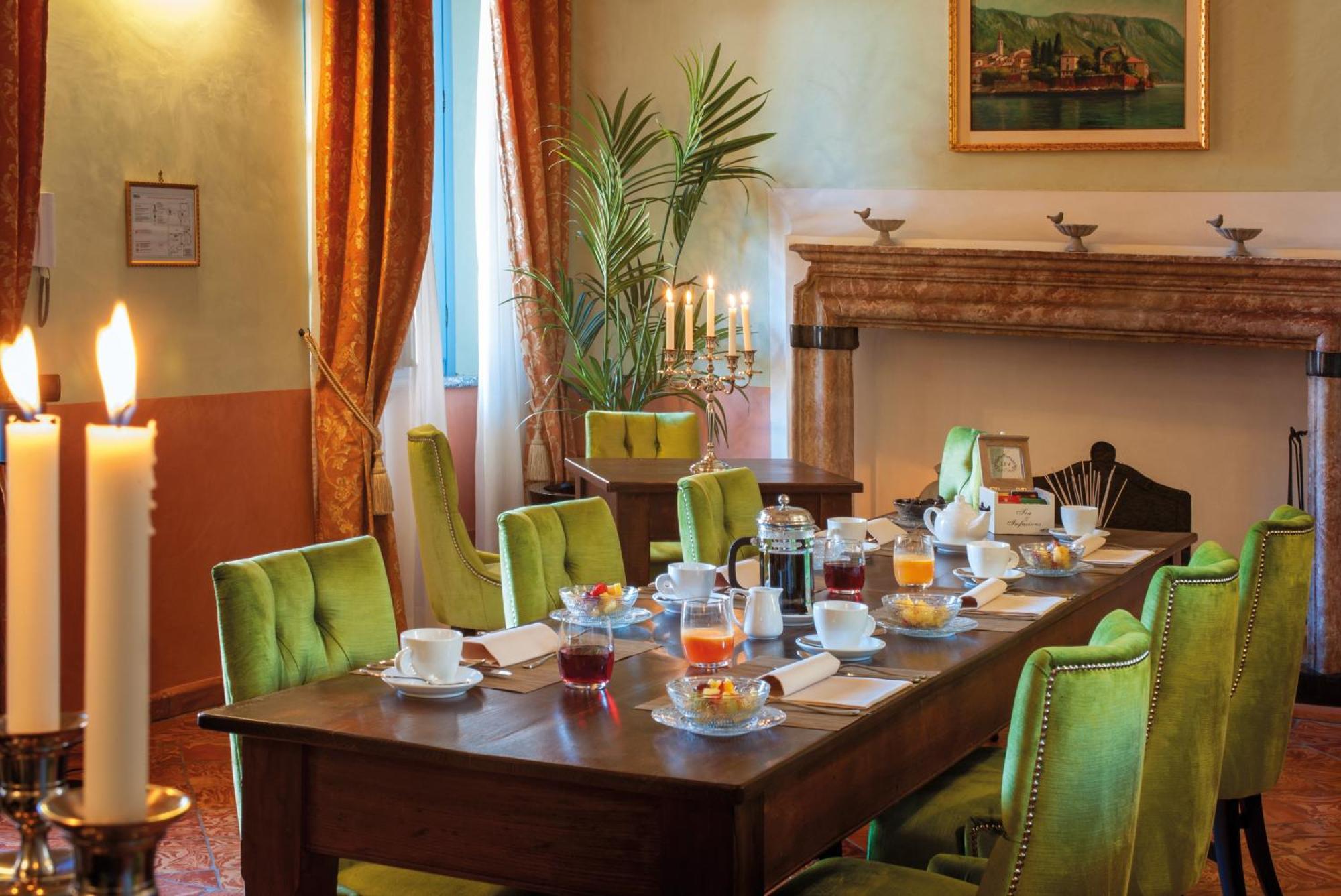 Palazzo Del Vicere Aparthotel Lezzeno Bagian luar foto